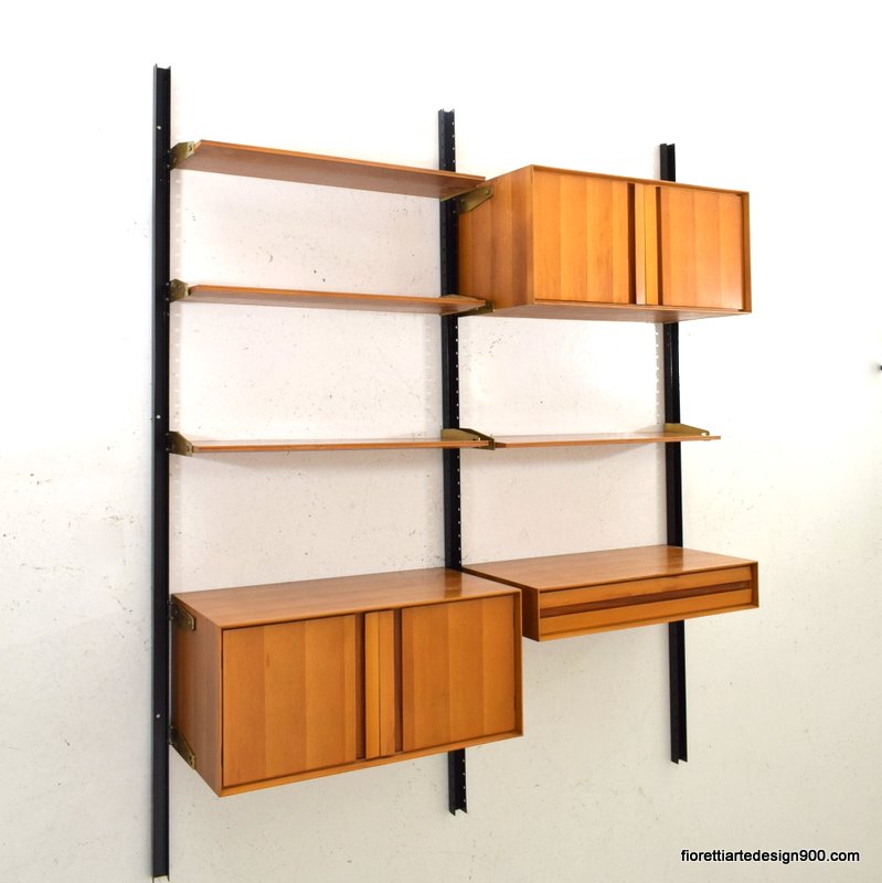 Libreria in noce a parete Walnut wall bookcase